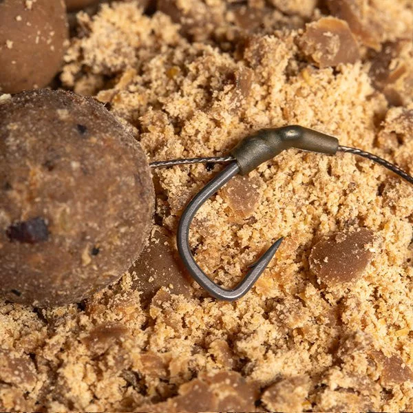 Nash Big Carp Rig 2 Barbed, Eyed Pre-tied Hook