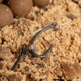 Nash Fluorocarbon D-Rig 6 Barbed, Eyed Pre-tied Hook